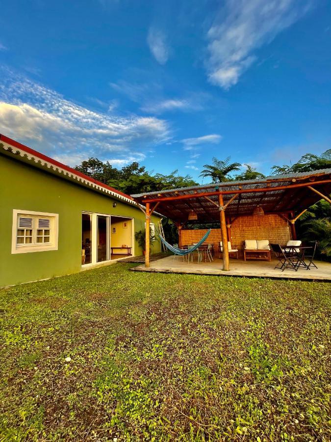 Chambre Et Sdb Privative Ylang Ylang Vue Mont Pelee Dans Maison Partagee Le Morne-Rouge Esterno foto